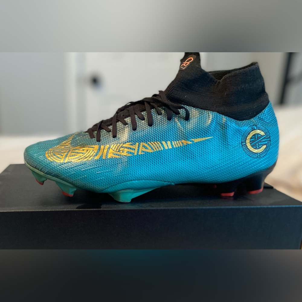 Nike Mercurial Superfly CR7 Cleats